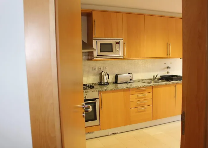 Charming 3-bed In 아파트 알부페이라